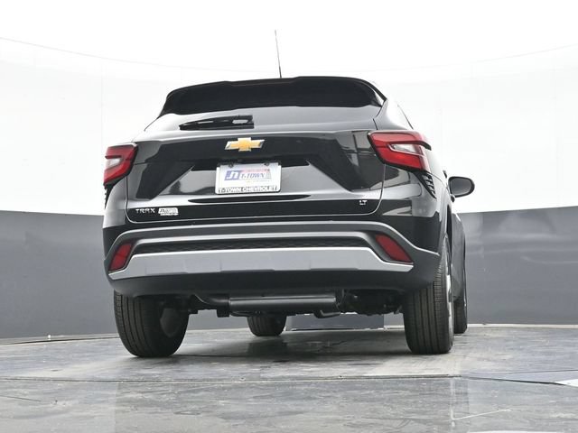 New 2026 Chevrolet Trax LT w/ LT Convenience Package FWD image 41