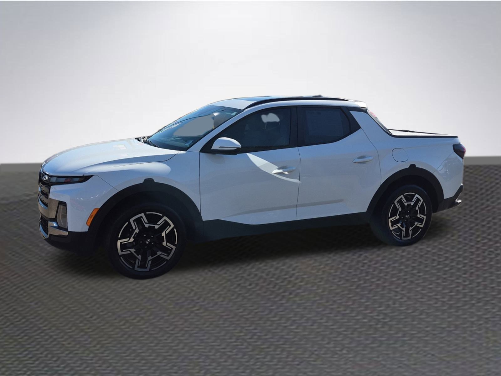 Used 2025 Hyundai Santa Cruz Limited image 2