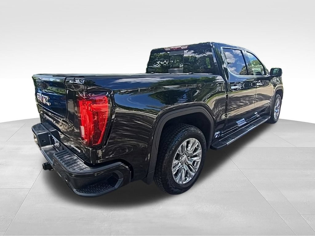 Used 2024 GMC Sierra 1500 Denali w/ Technology Package AWD/4WD image 5