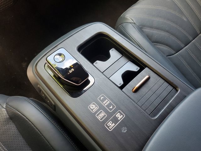 Used 2023 Nissan Ariya AWD/4WD image 27