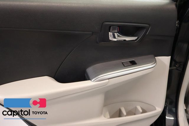 Used 2014 Toyota Camry LE FWD image 27
