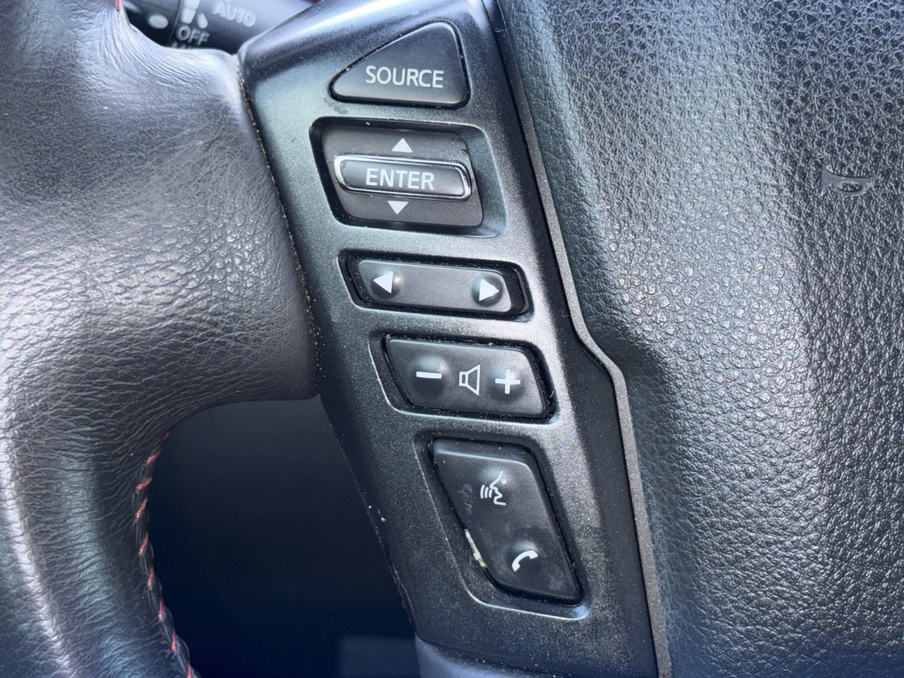 Used 2021 Nissan Titan PRO-4X w/ Pro-4x Convenience Package AWD/4WD image 23