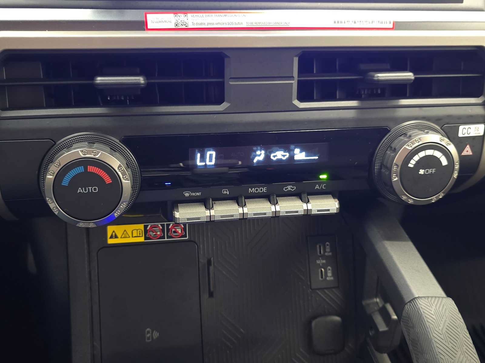 Certified 2025 Toyota Tacoma SR5 AWD/4WD image 15