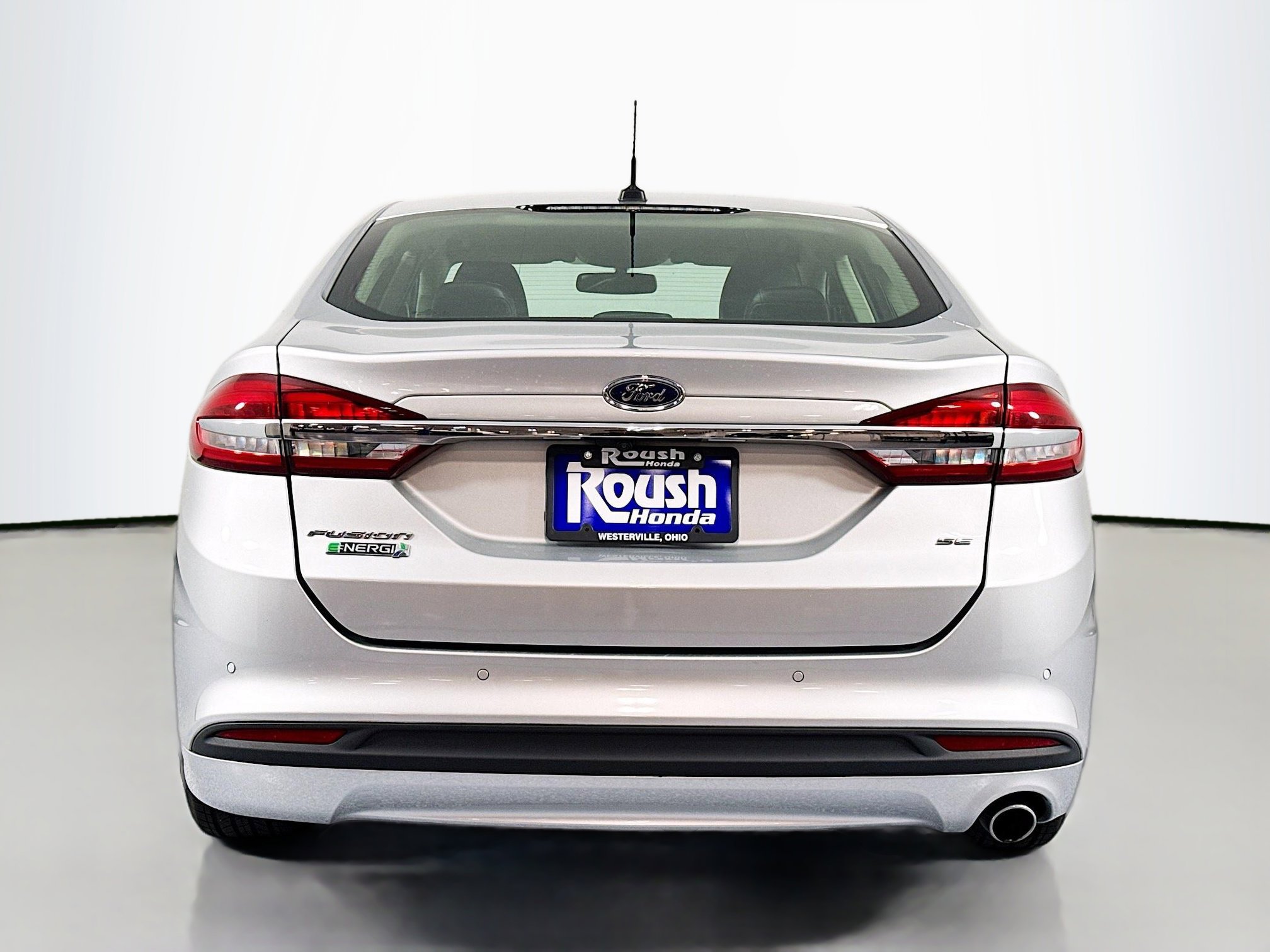 Used 2017 Ford Fusion Energi SE FWD image 6