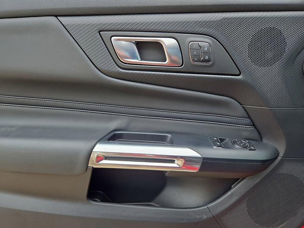 Used 2024 Ford Mustang GT Premium image 17