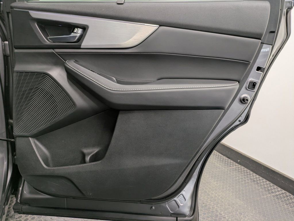 Used 2023 Acura MDX SH-AWD w/ Technology Package image 24