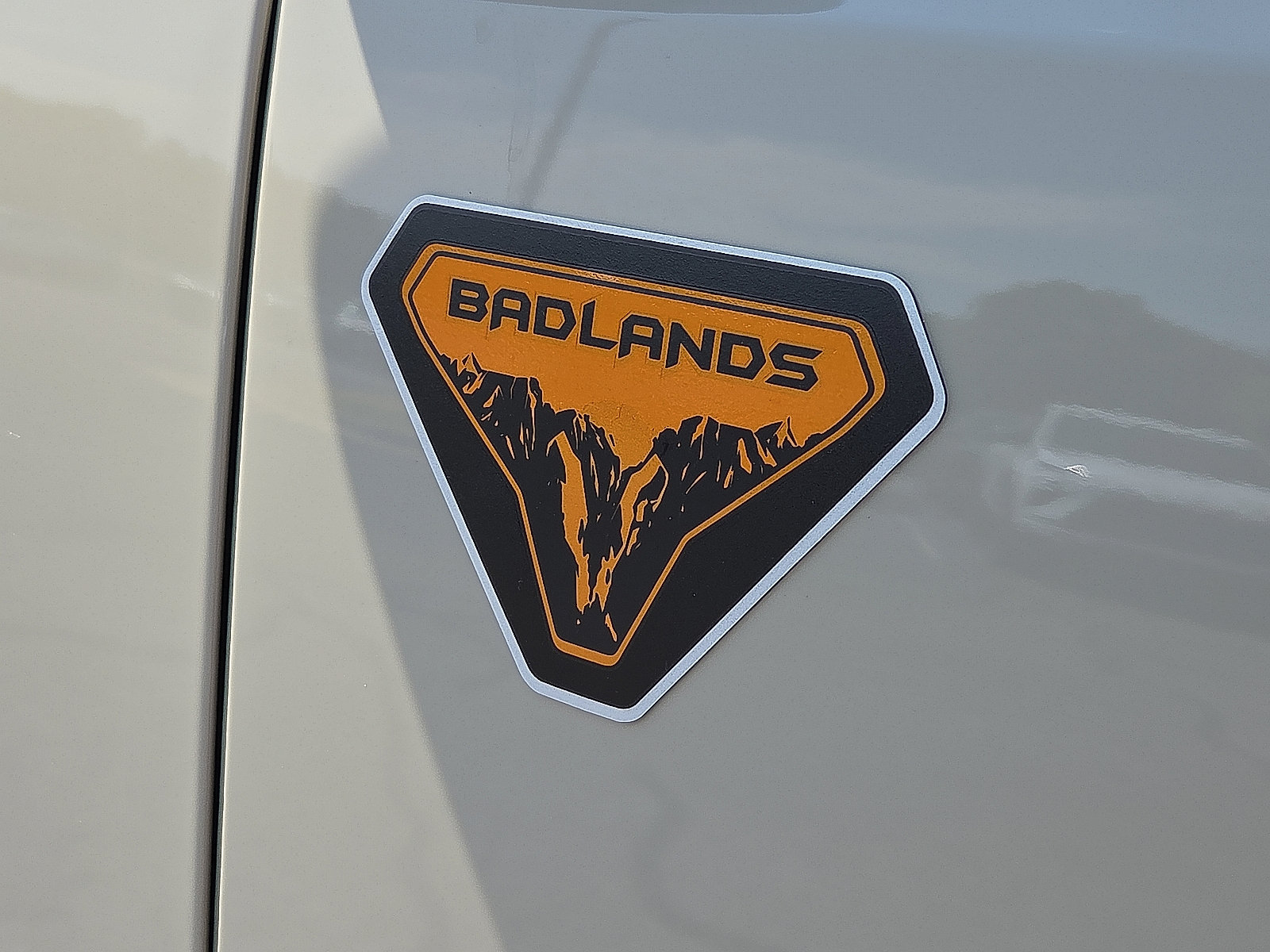 Used 2025 Ford Bronco Badlands AWD/4WD image 16
