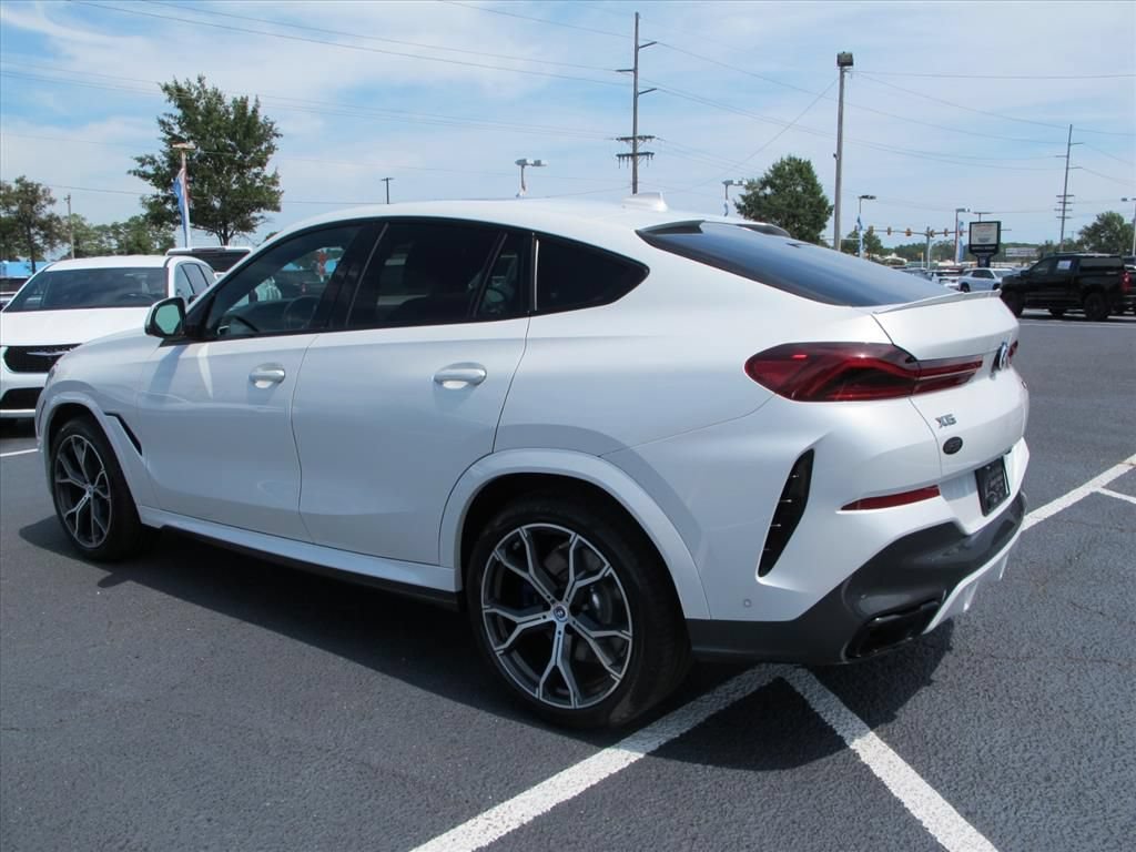 Used 2022 BMW X6 M50i w/ Executive Package AWD/4WD image 6