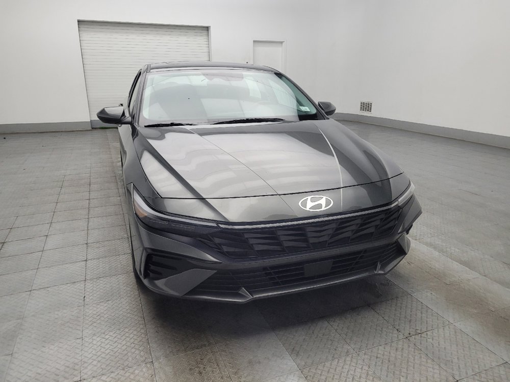 Used 2025 Hyundai Elantra SEL FWD image 14