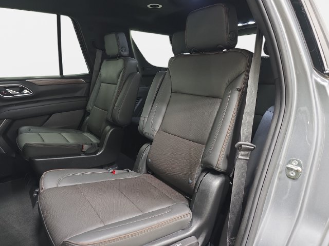 Used 2023 Chevrolet Tahoe High Country AWD/4WD image 13