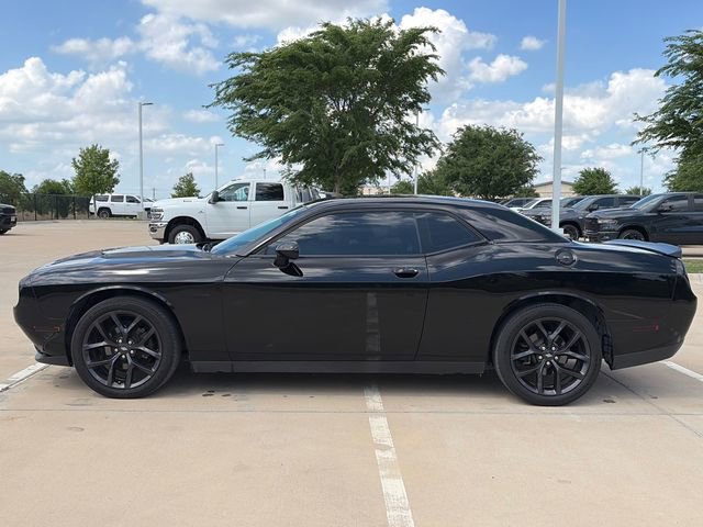 Used 2020 Dodge Challenger SXT w/ Blacktop Package image 6