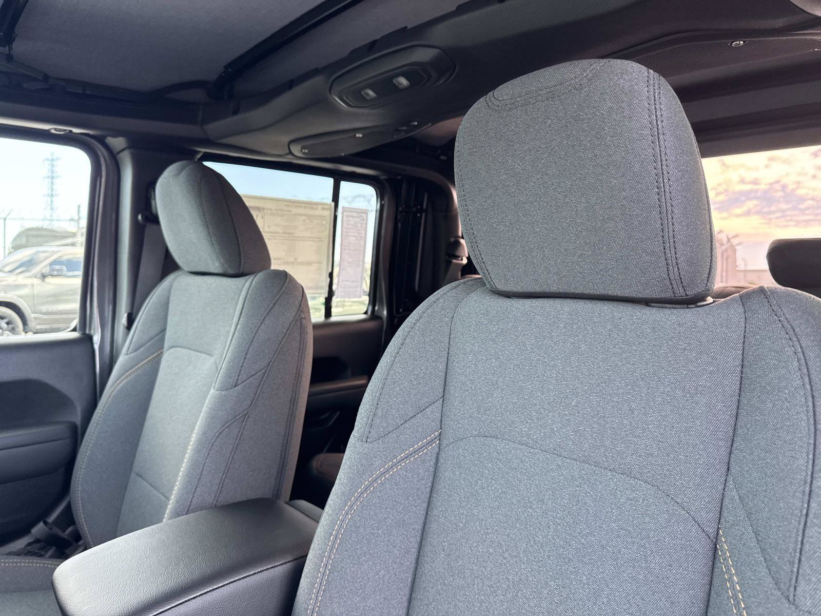 New 2026 Jeep Gladiator Sport AWD/4WD image 25