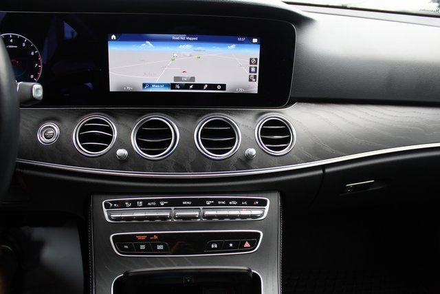 Certified 2022 Mercedes-Benz E 350 4MATIC Sedan image 17