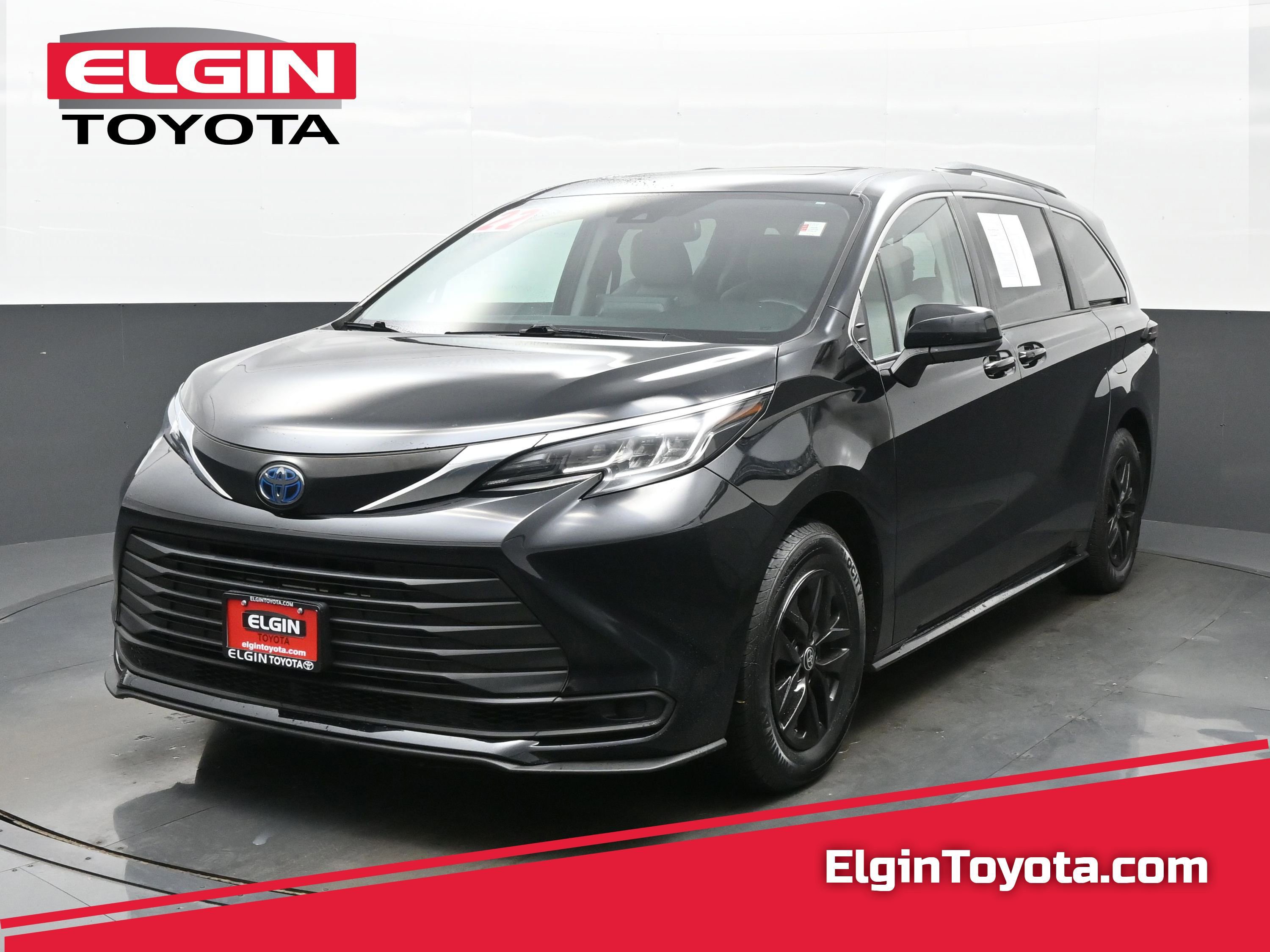 Used 2022 Toyota Sienna LE w/ LE Plus Package AWD/4WD image 1