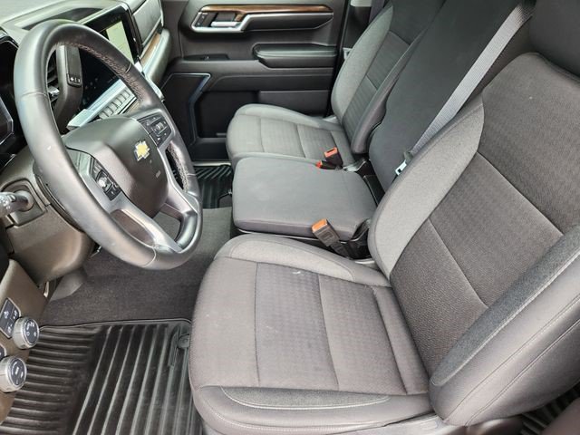 Used 2024 Chevrolet Silverado 1500 LT AWD/4WD image 12