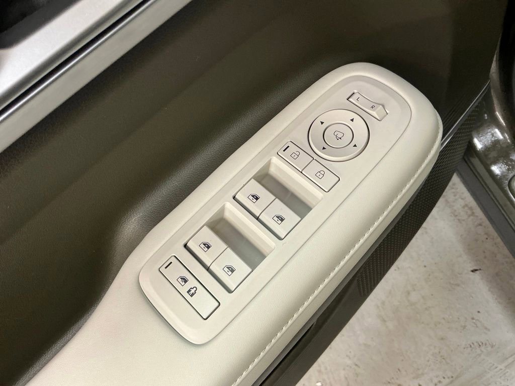 Certified 2025 Hyundai Santa Fe Calligraphy image 16