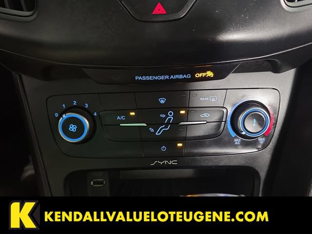 Used 2015 Ford Focus SE FWD image 19