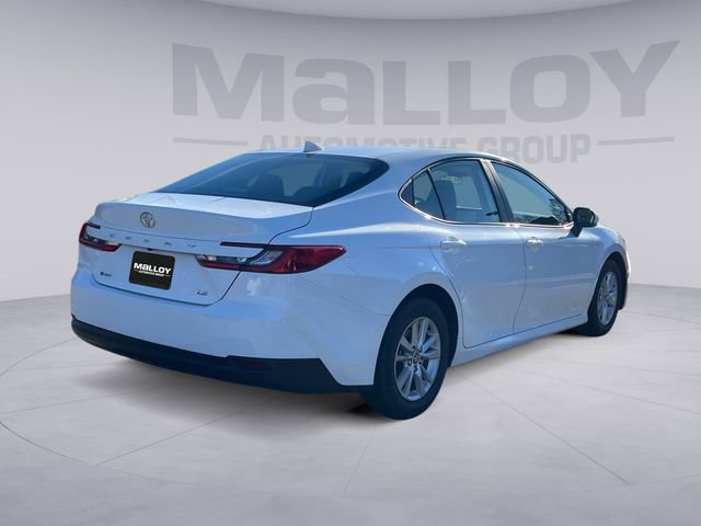 Used 2025 Toyota Camry LE image 5