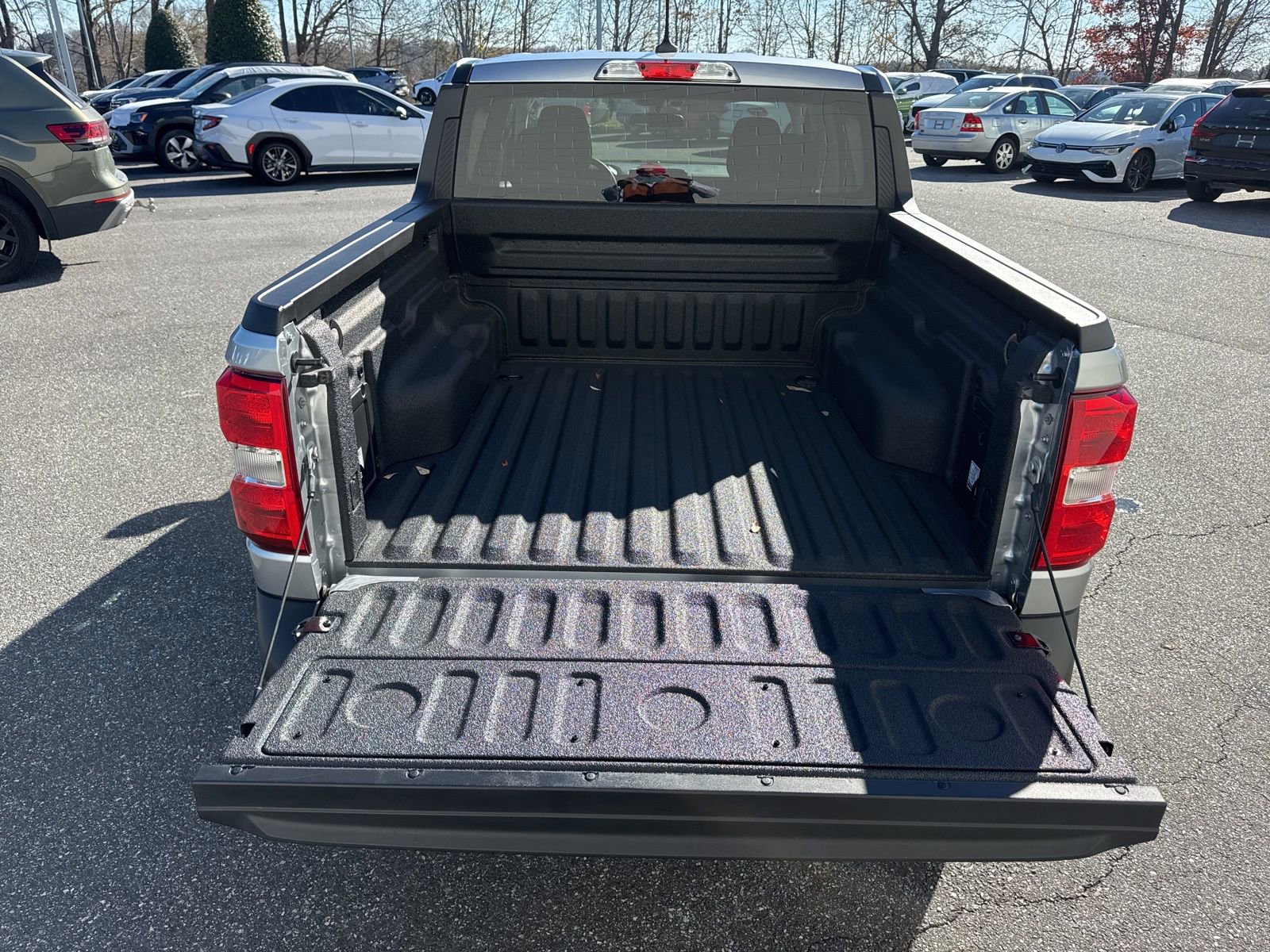 Used 2023 Ford Maverick XLT image 9