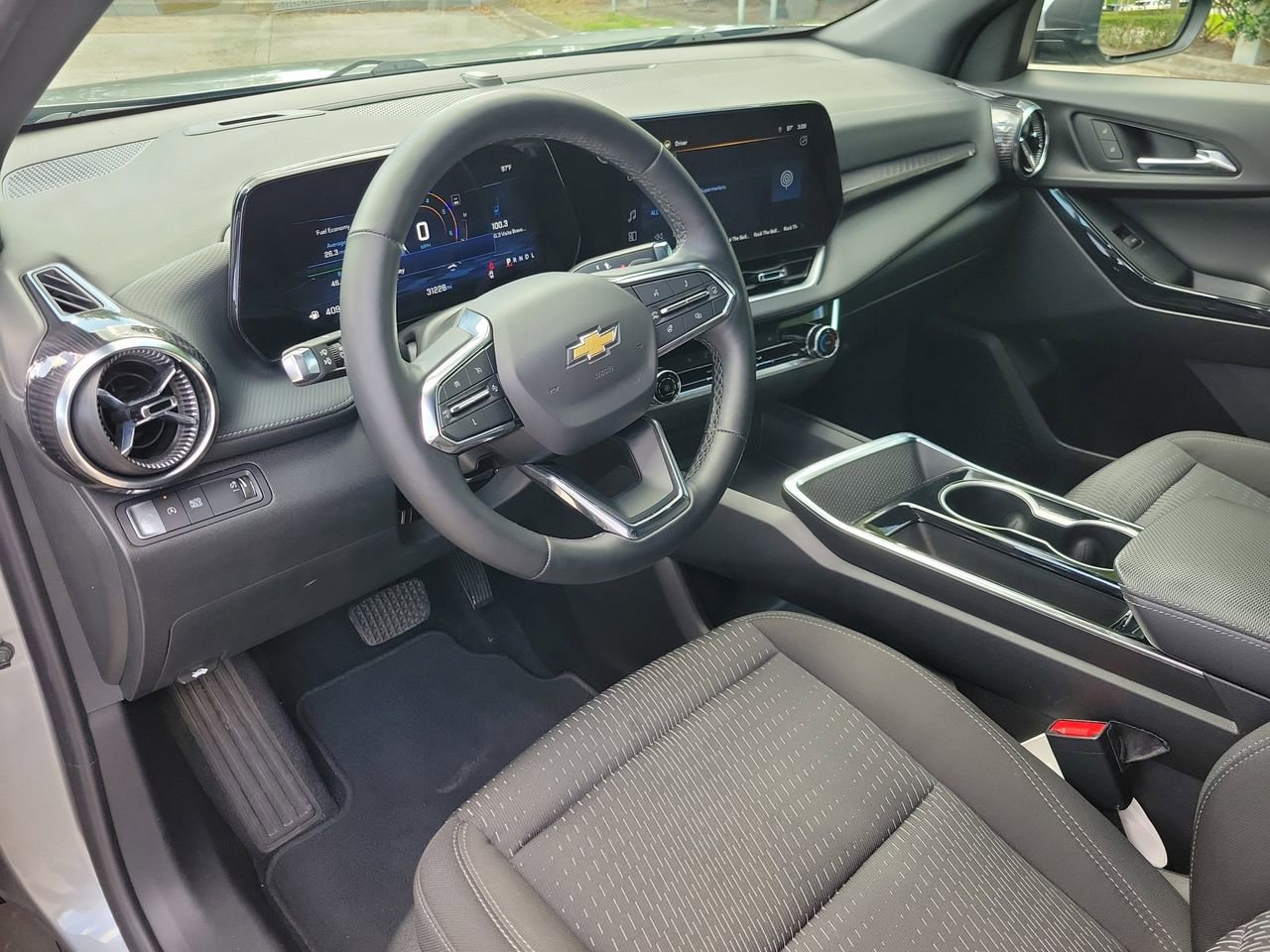 Used 2025 Chevrolet Equinox LT image 13