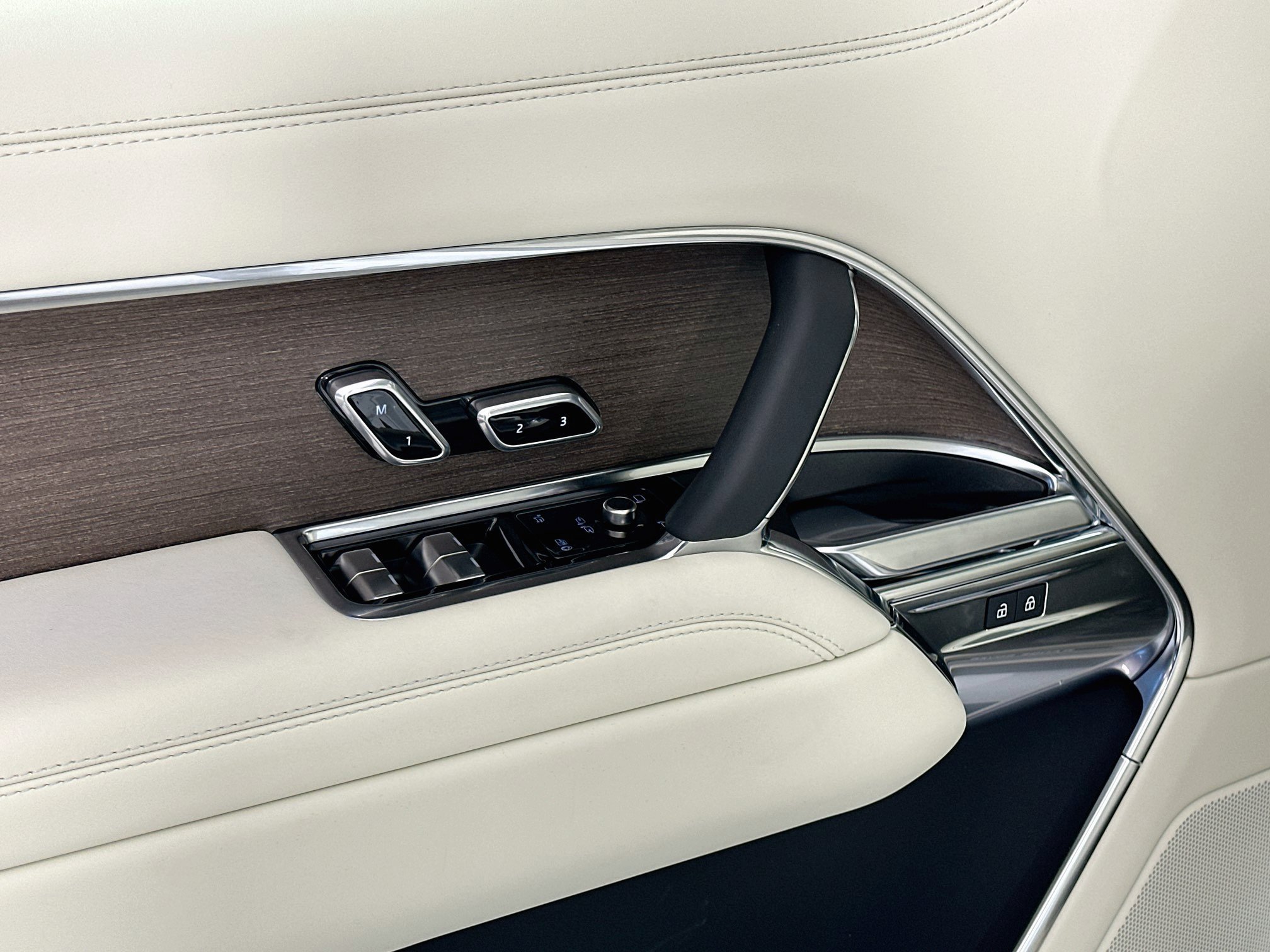 New 2027 Land Rover Range Rover SE AWD/4WD image 15