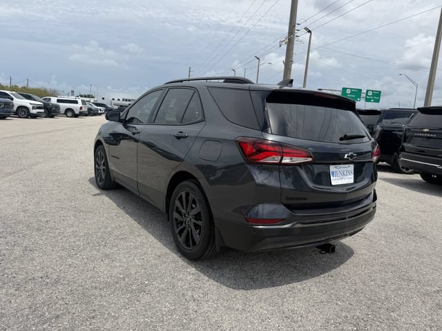 Used 2023 Chevrolet Equinox RS w/ RS Leather Package FWD image 7