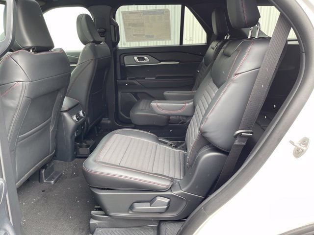 New 2026 Ford Explorer ST-Line w/ ST-Line Street Pack AWD/4WD image 18