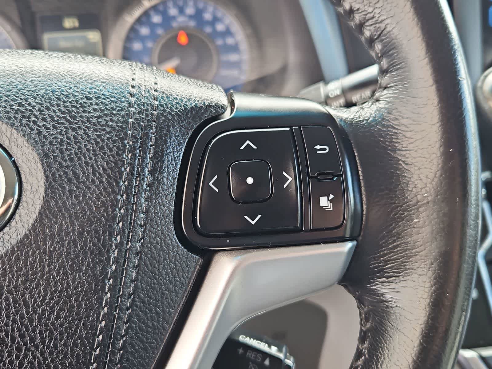 Used 2017 Toyota Sienna XLE AWD/4WD image 25