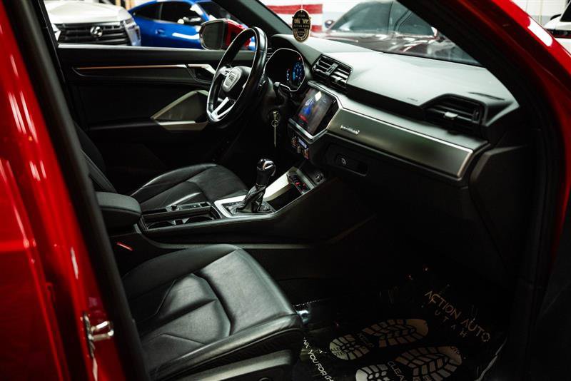 Used 2022 Audi Q3 2.0T Premium AWD/4WD image 14