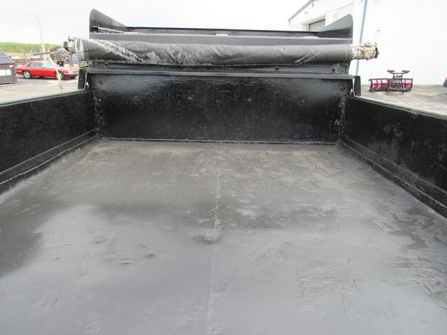 Used 2015 Ford F550 2WD Regular Cab Super Duty image 21