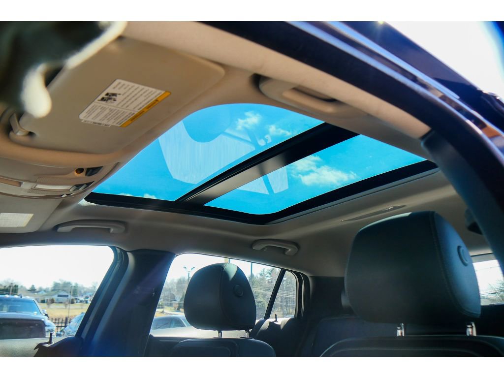 Used 2018 INFINITI QX30 Premium w/ Navigation Package image 10