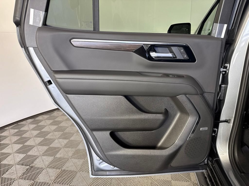 New 2026 Chevrolet Tahoe LT w/ Comfort Package AWD/4WD image 33