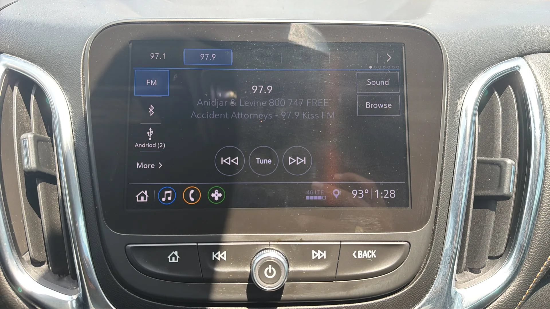 Used 2020 Chevrolet Equinox Premier FWD image 12