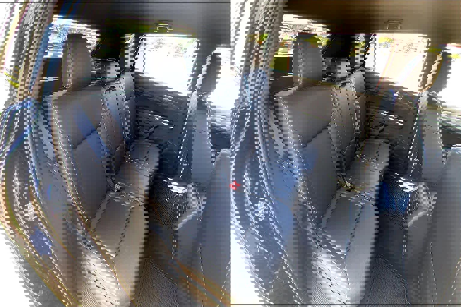 Used 2020 Volkswagen Atlas Cross Sport SE AWD/4WD image 20