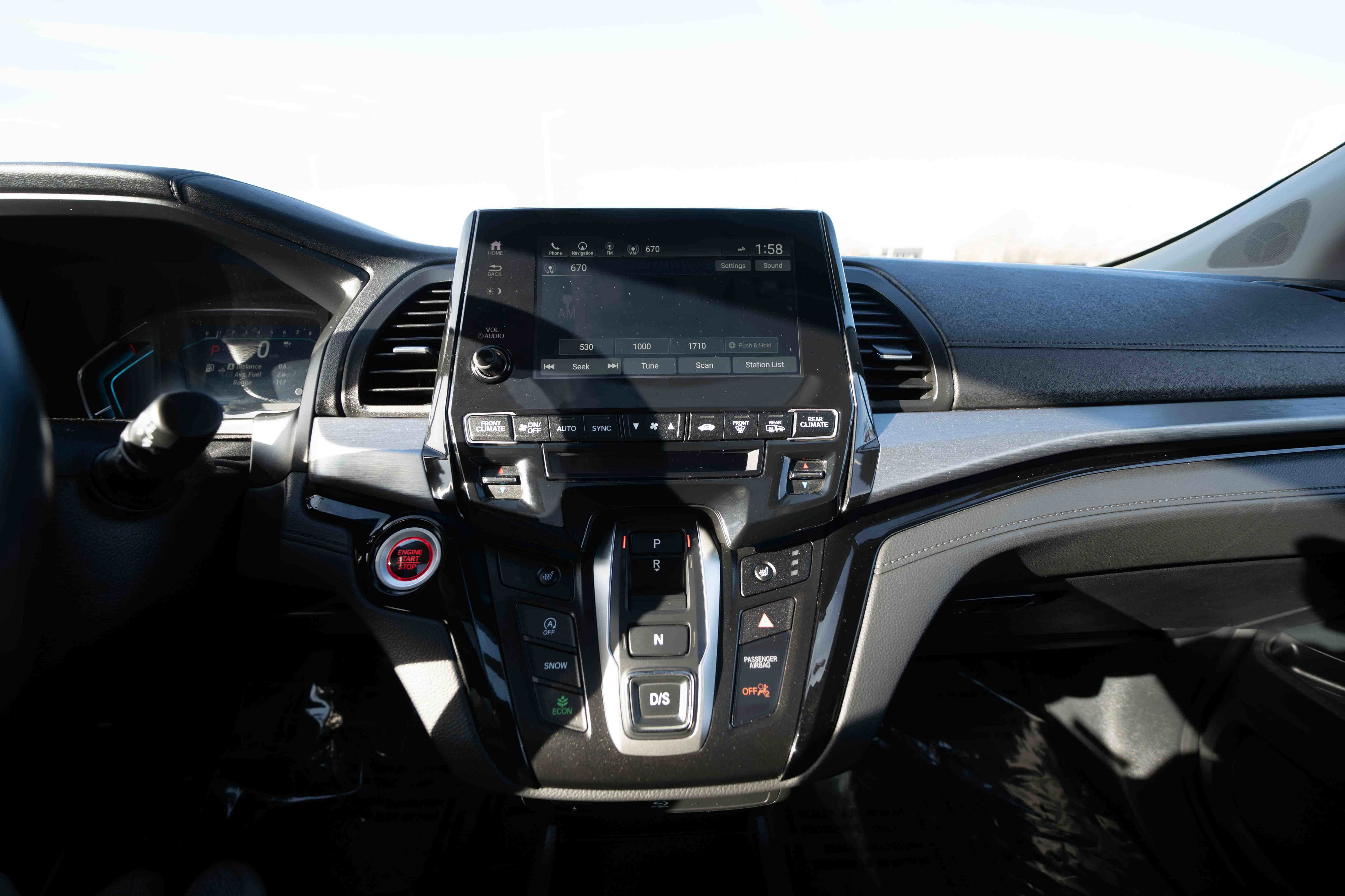 Certified 2024 Honda Odyssey Touring image 17