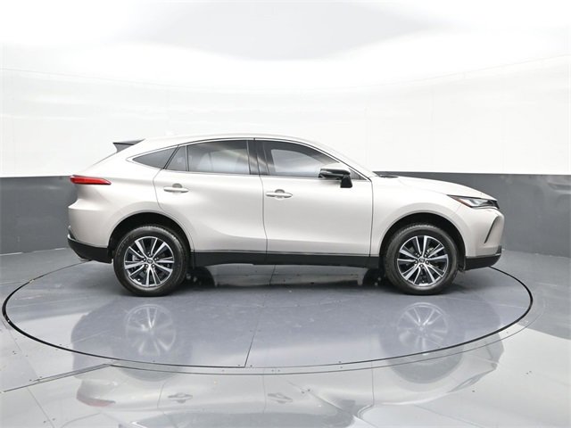 Used 2024 Toyota Venza LE image 24