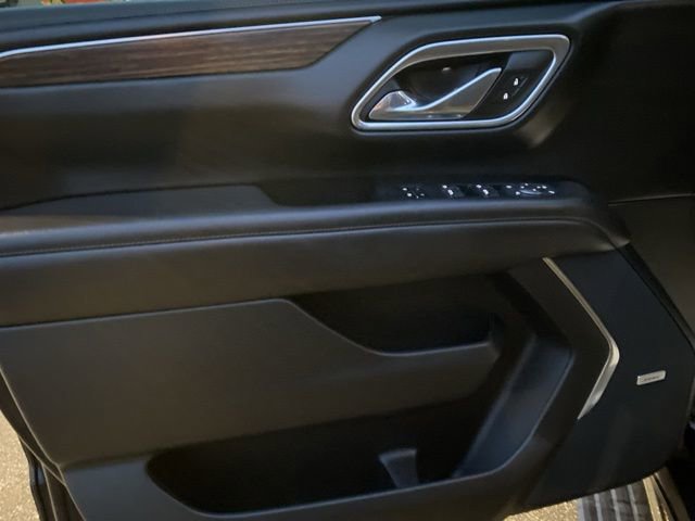 Used 2021 Chevrolet Tahoe High Country w/ Premium Package image 15