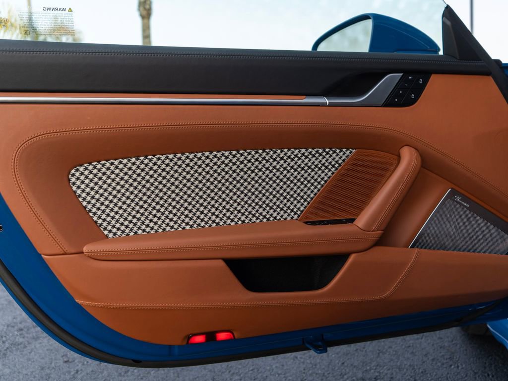 Certified 2023 Porsche 911 Sport Classic RWD image 29