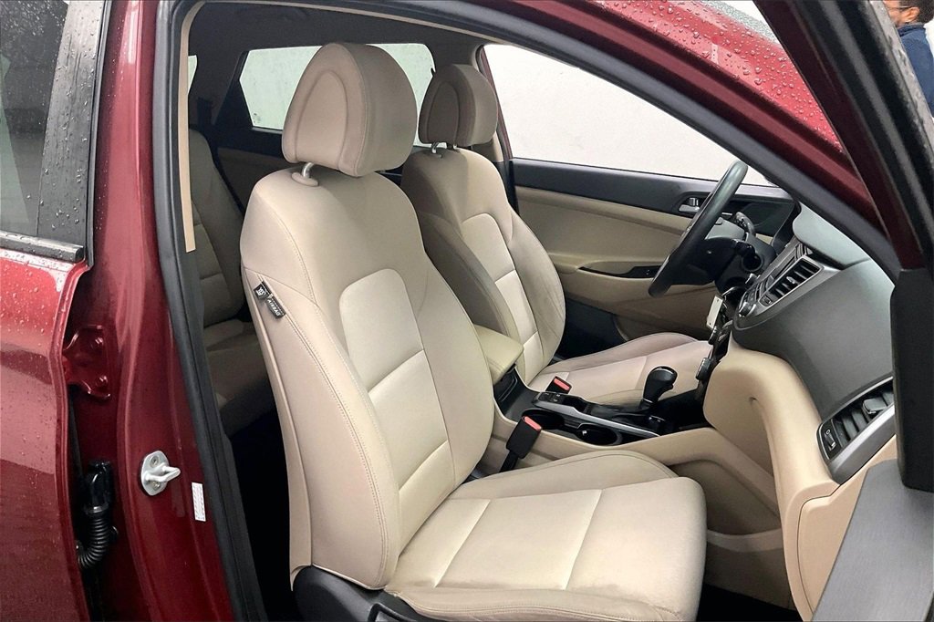 Used 2016 Hyundai Tucson SE w/ Option Group 02 image 6