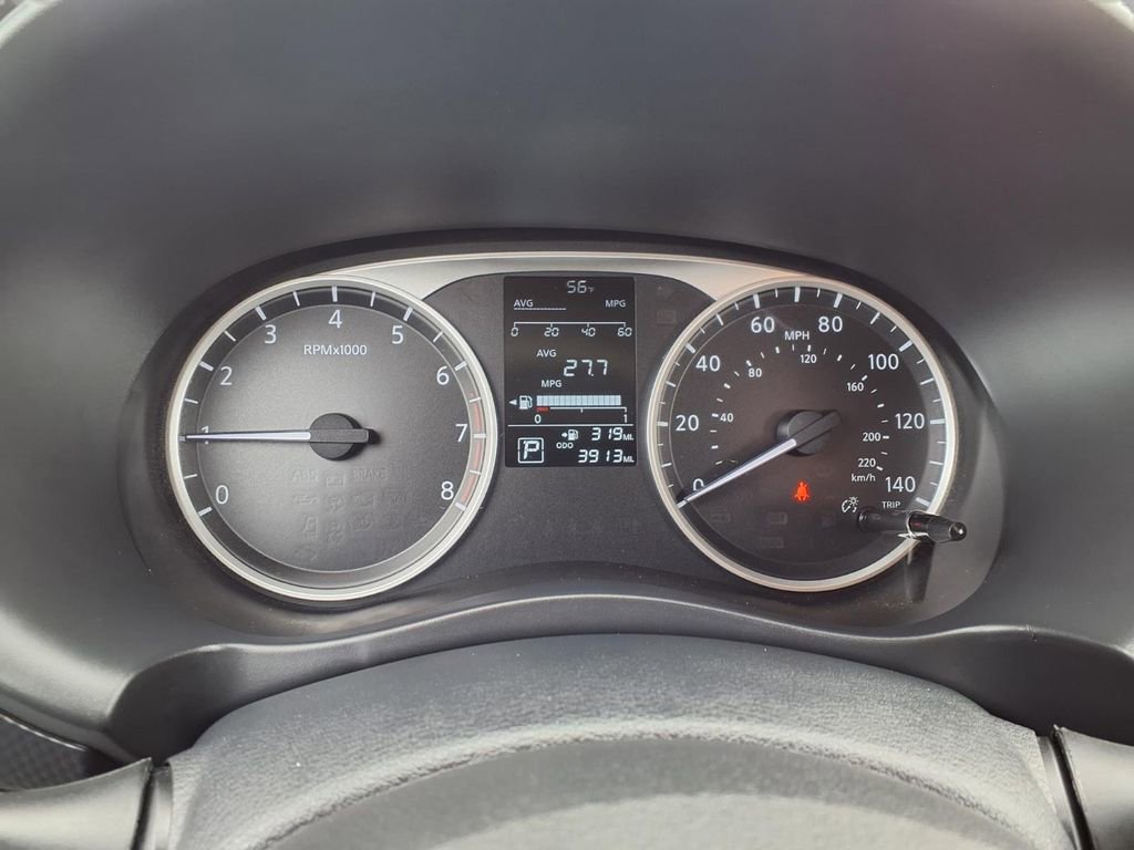 Certified 2025 Nissan Kicks Play S image 19