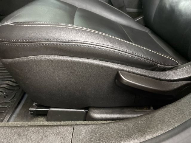 Used 2013 Chevrolet Volt Premium w/ Premium Trim Package FWD image 24