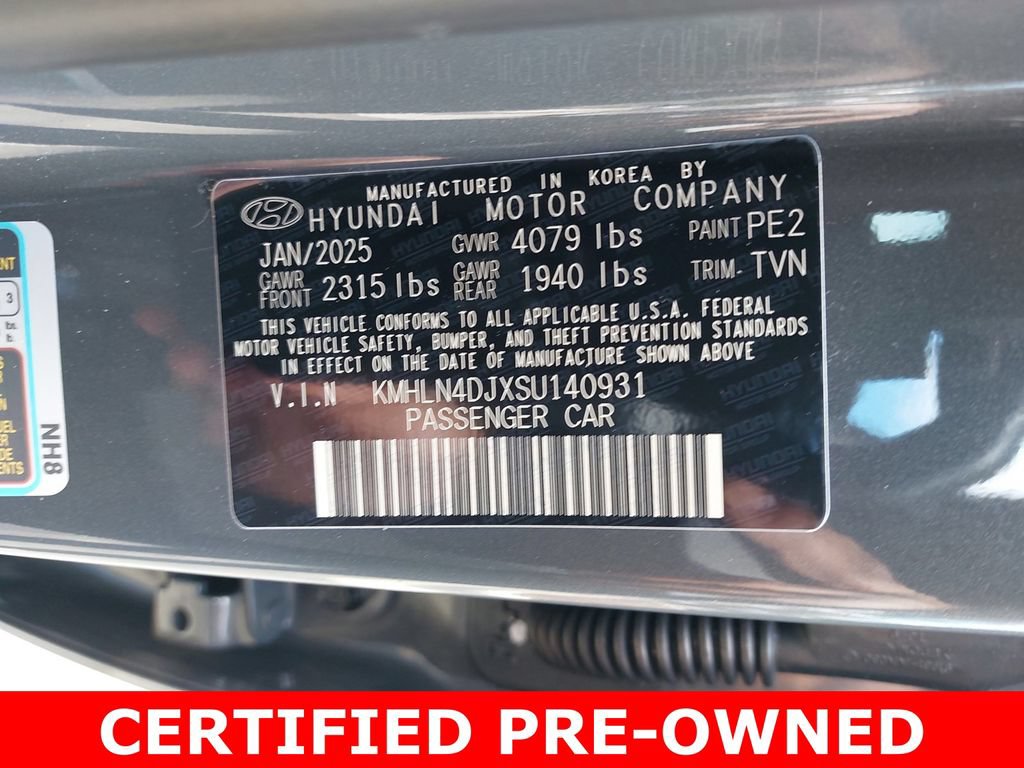 Certified 2025 Hyundai Elantra Limited FWD image 36