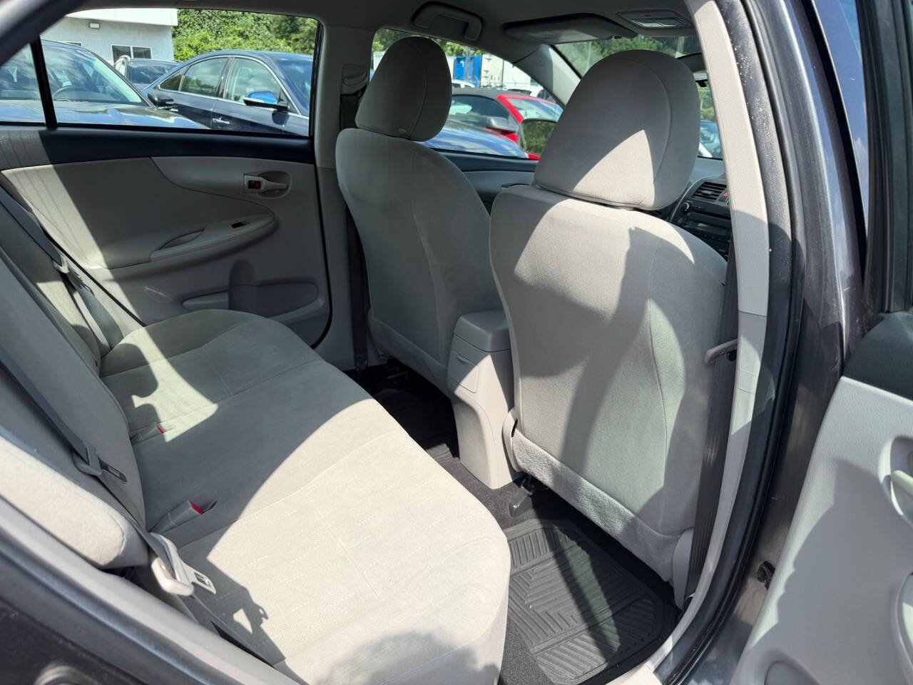 Used 2012 Toyota Corolla L FWD image 14