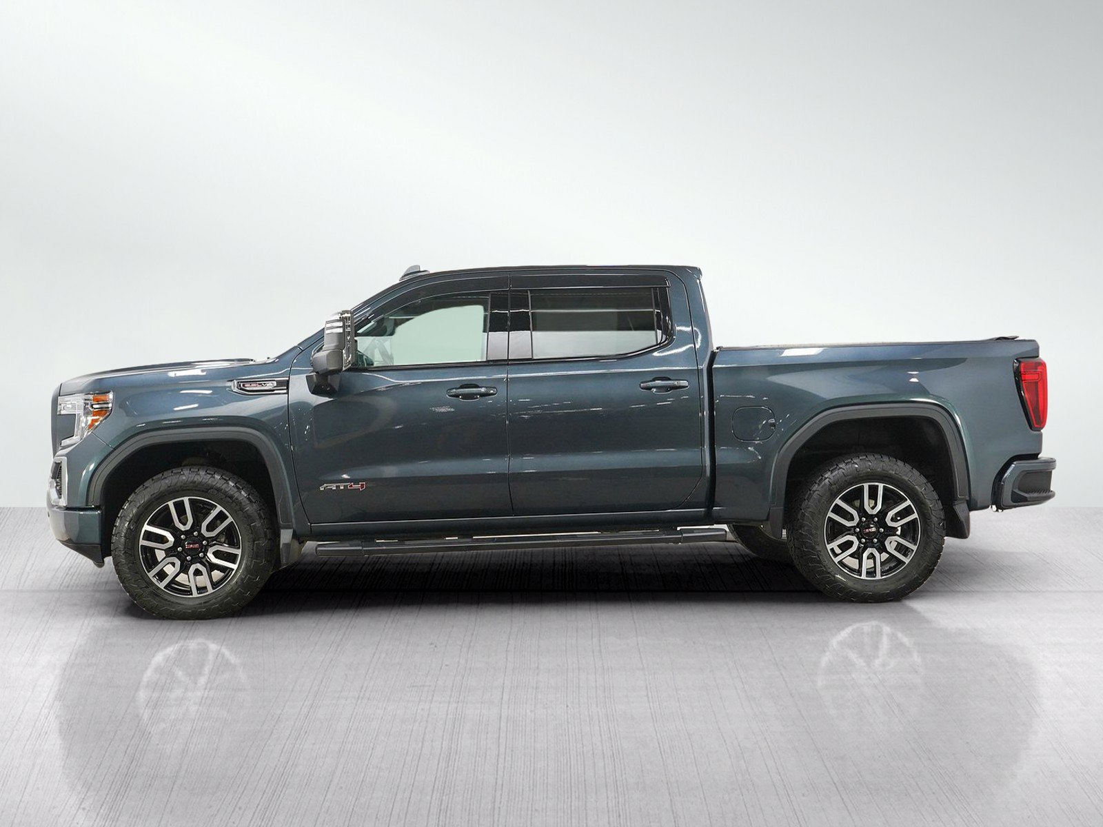 Used 2020 GMC Sierra 1500 AT4 w/ AT4 Premium Package AWD/4WD image 2