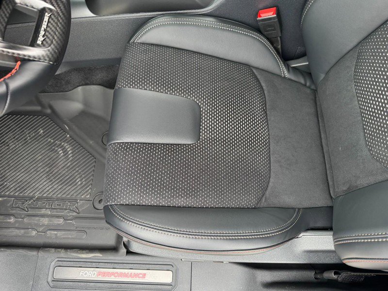 New 2025 Ford Bronco Raptor image 17