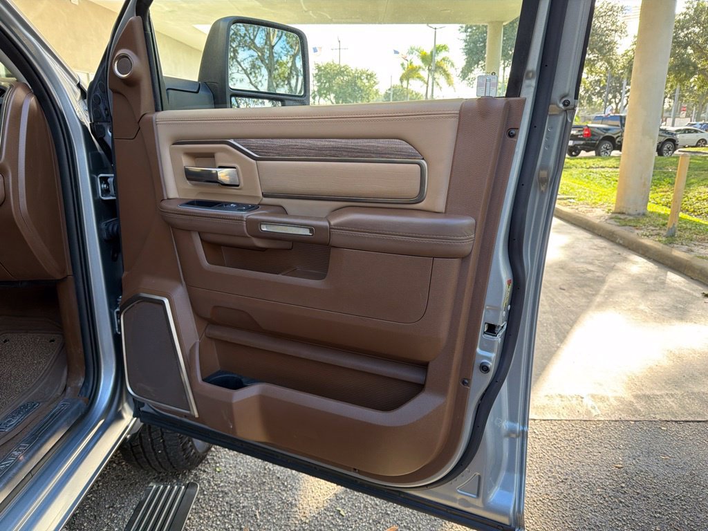 Used 2024 RAM 2500 Limited w/ Safety Group AWD/4WD image 31