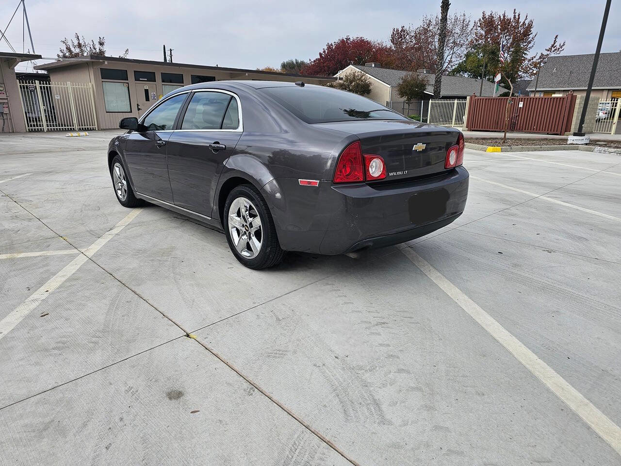Used 2010 Chevrolet Malibu LT w/ Power Convenience Package image 5