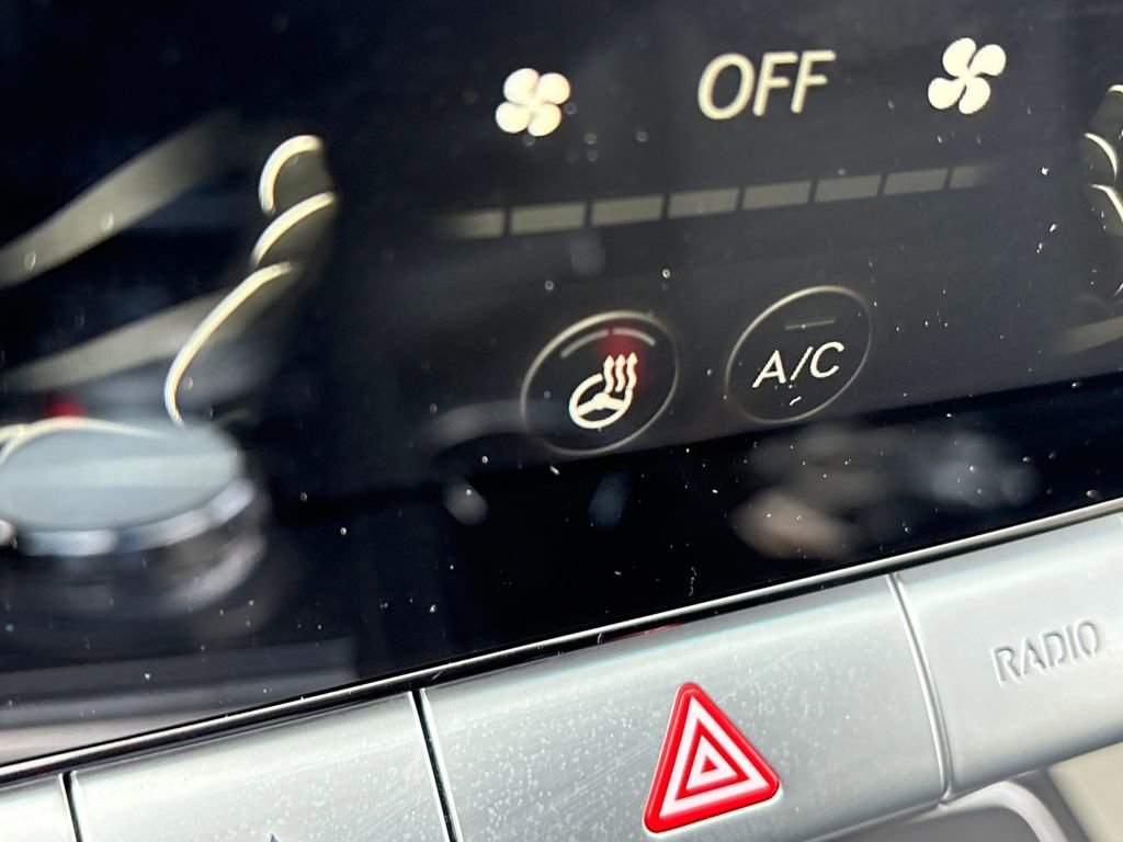 Used 2025 Genesis GV70 2.5T Select w/ Select Package image 25