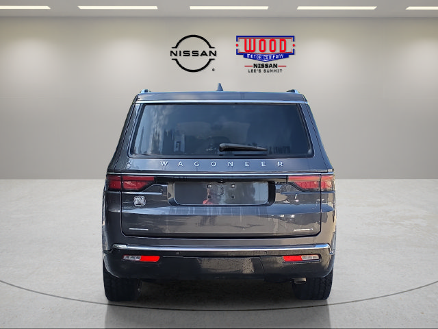 Used 2022 Jeep Wagoneer Series III AWD/4WD image 3