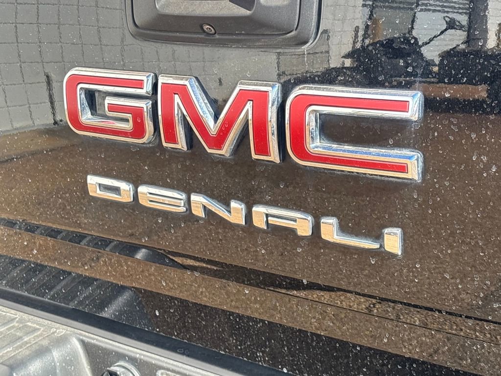 Used 2021 GMC Canyon Denali image 29